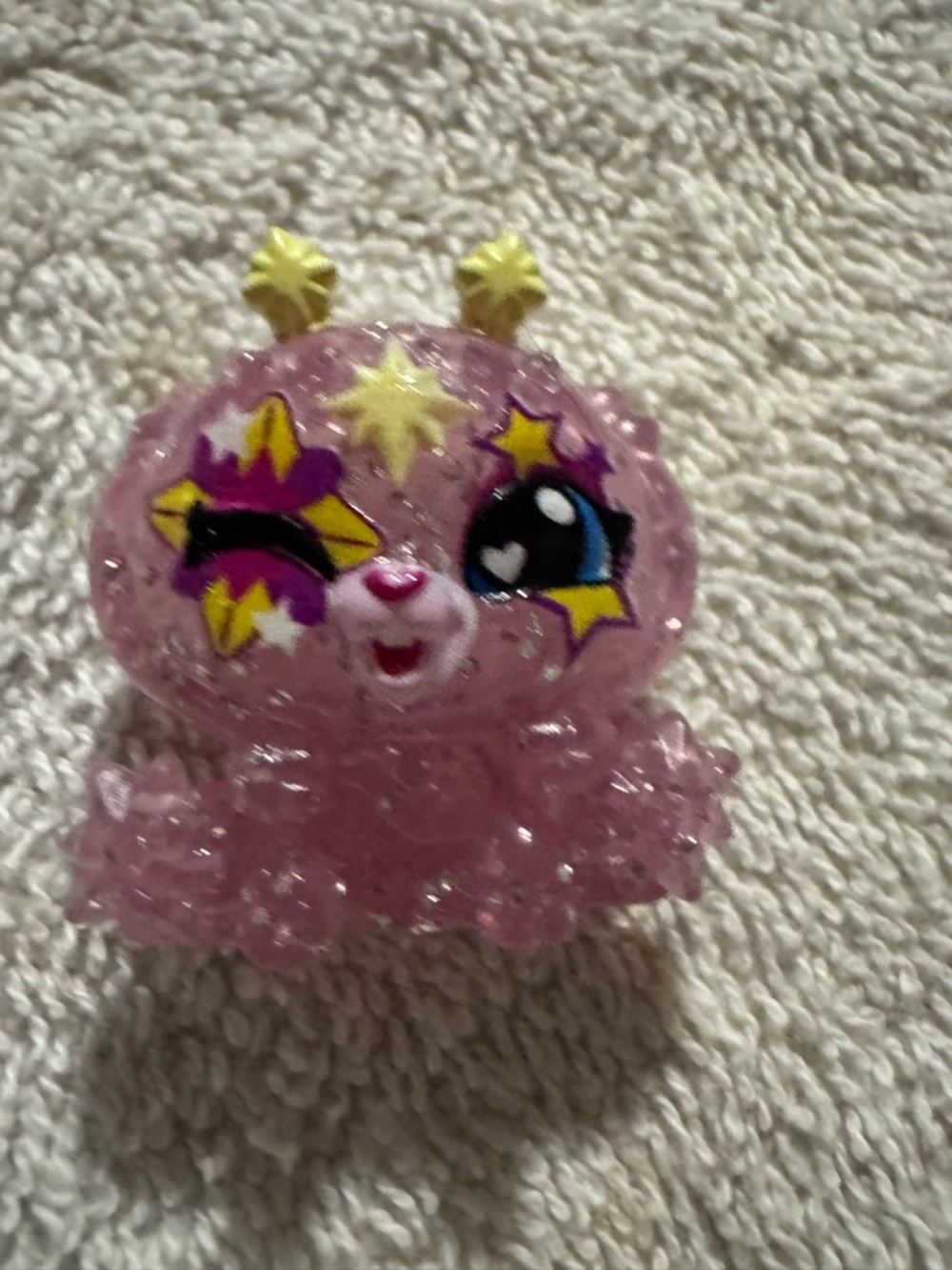 Magic Mixies Minis Shimmerverse Series Luggle Magic Power Starlight Figure
